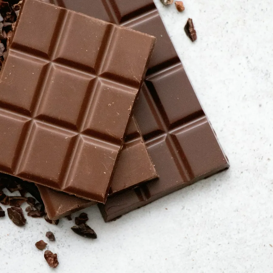Dark chocolate bar